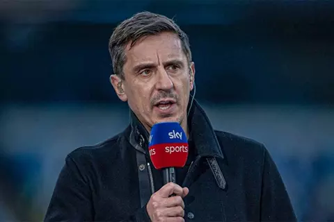 "الملاك لا يفقهون شيئًا عما يفعلونه".. جاري نيفيل ينتقد إدارة تشيلسي بسبب إقالة روزينيور